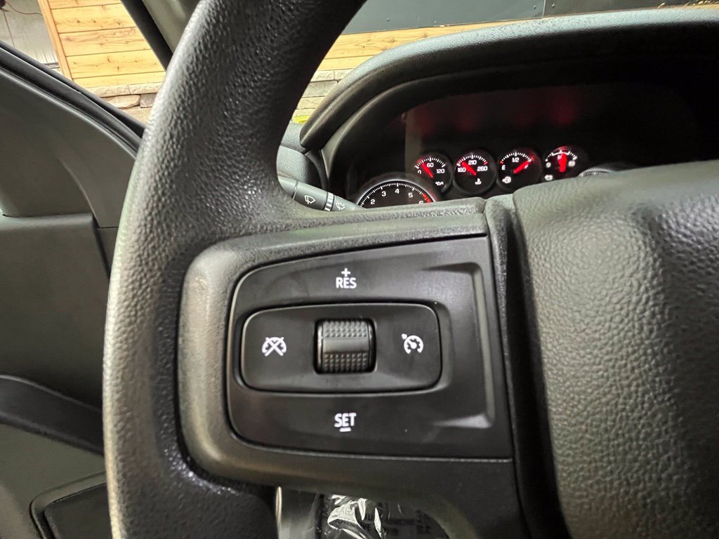 Used 2022 Chevrolet Silverado 1500 Custom AWD/4WD image 32