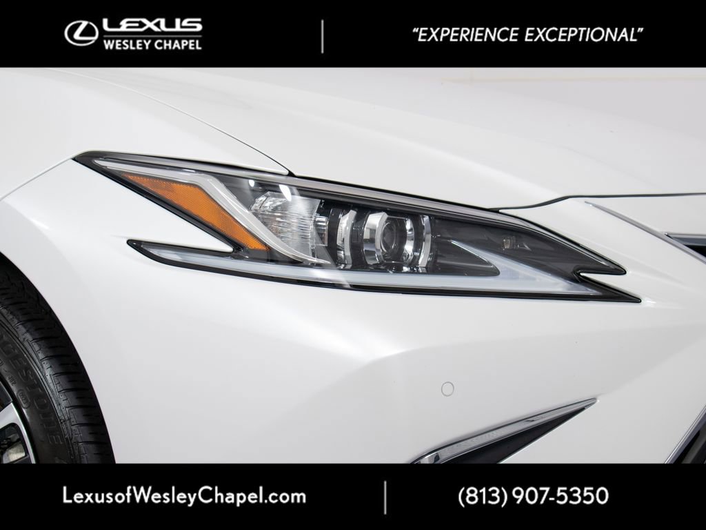 Used 2023 Lexus ES 250 w/ Premium Package AWD/4WD image 3