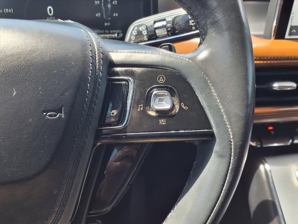 Used 2021 Lincoln Aviator Reserve w/ Elements Package Plus AWD/4WD image 19