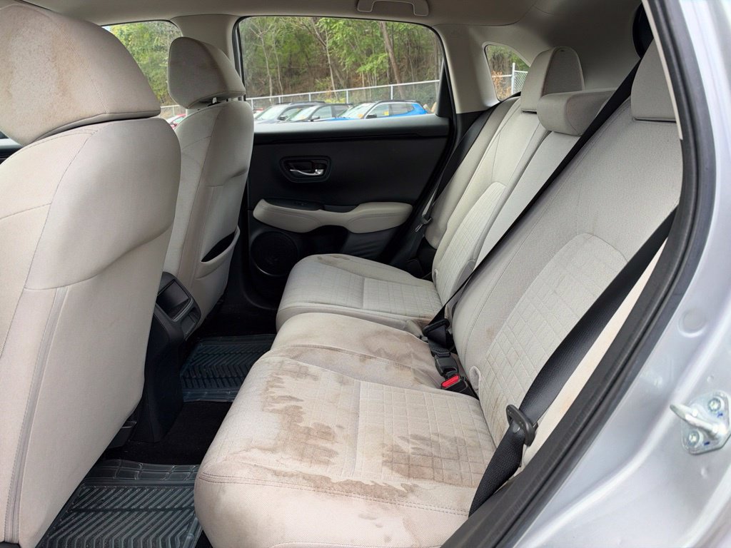 Used 2023 Honda HR-V LX image 6