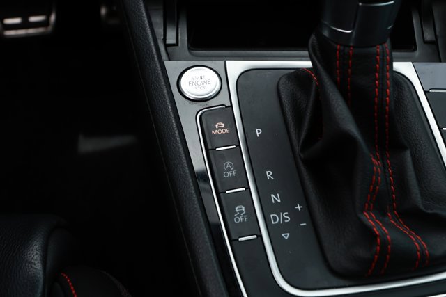 Used 2019 Volkswagen GTI SE w/ SE Experience Package FWD image 19