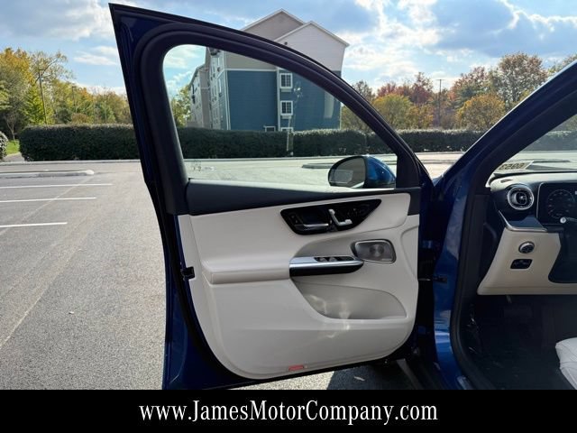 Certified 2026 Mercedes-Benz GLC 300 4MATIC image 11
