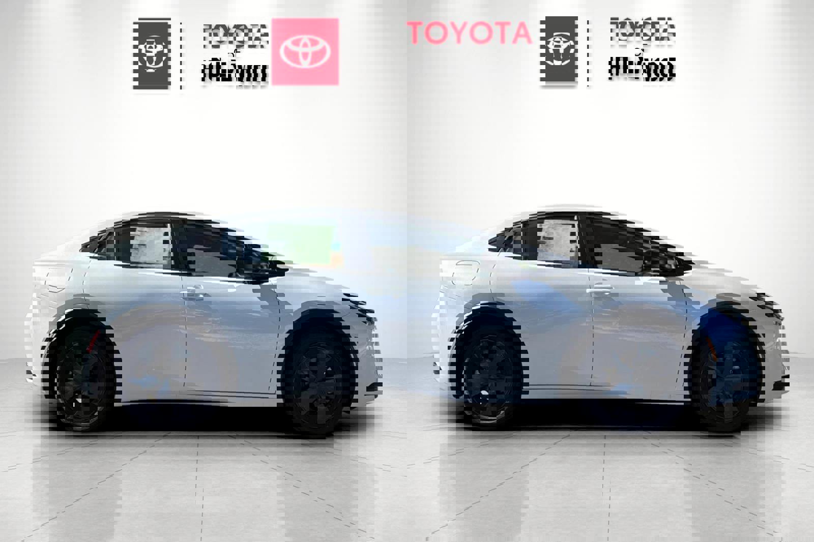 New 2026 Toyota Prius Plug-In Hybrid image 3