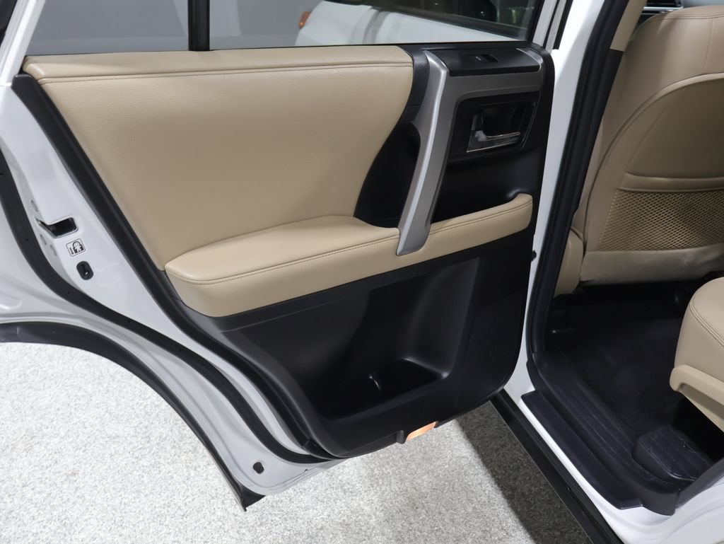 Used 2018 Toyota 4Runner SR5 Premium AWD/4WD image 19