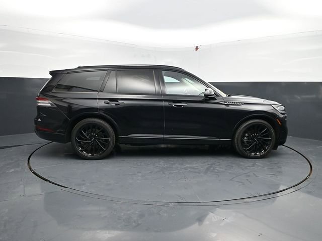 Used 2023 Lincoln Aviator Reserve w/ Equipment Group 201A AWD/4WD image 11