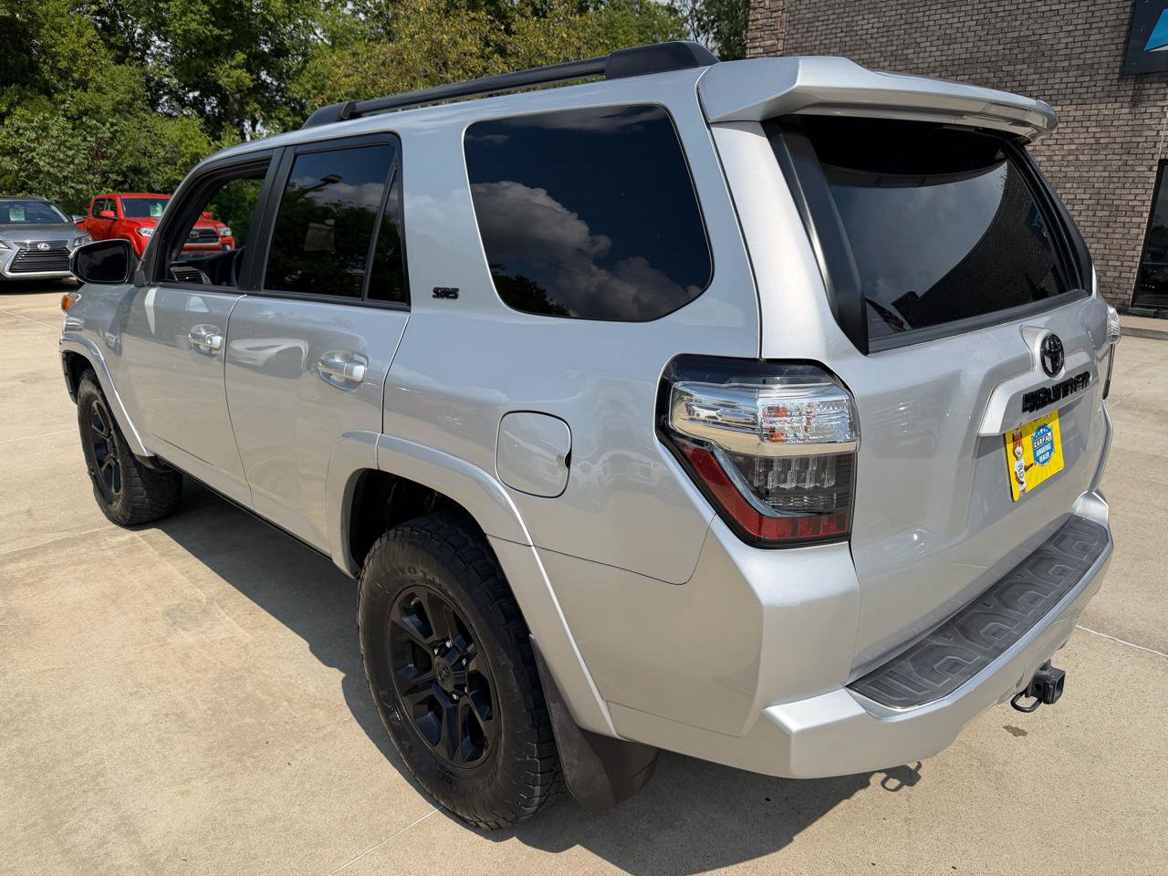 Used 2019 Toyota 4Runner SR5 RWD image 7