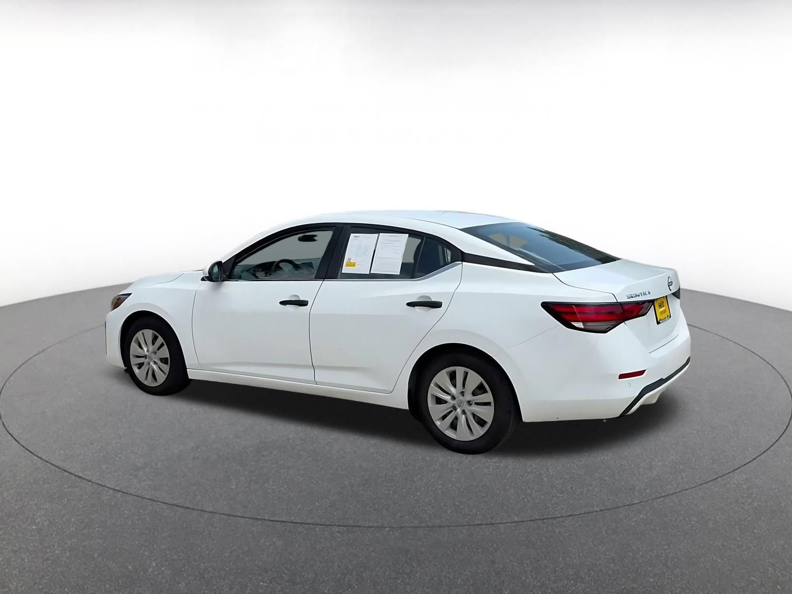 Used 2025 Nissan Sentra S FWD image 9