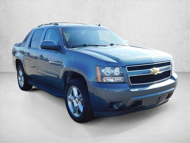 Used 2012 Chevrolet Avalanche LS AWD/4WD image 5