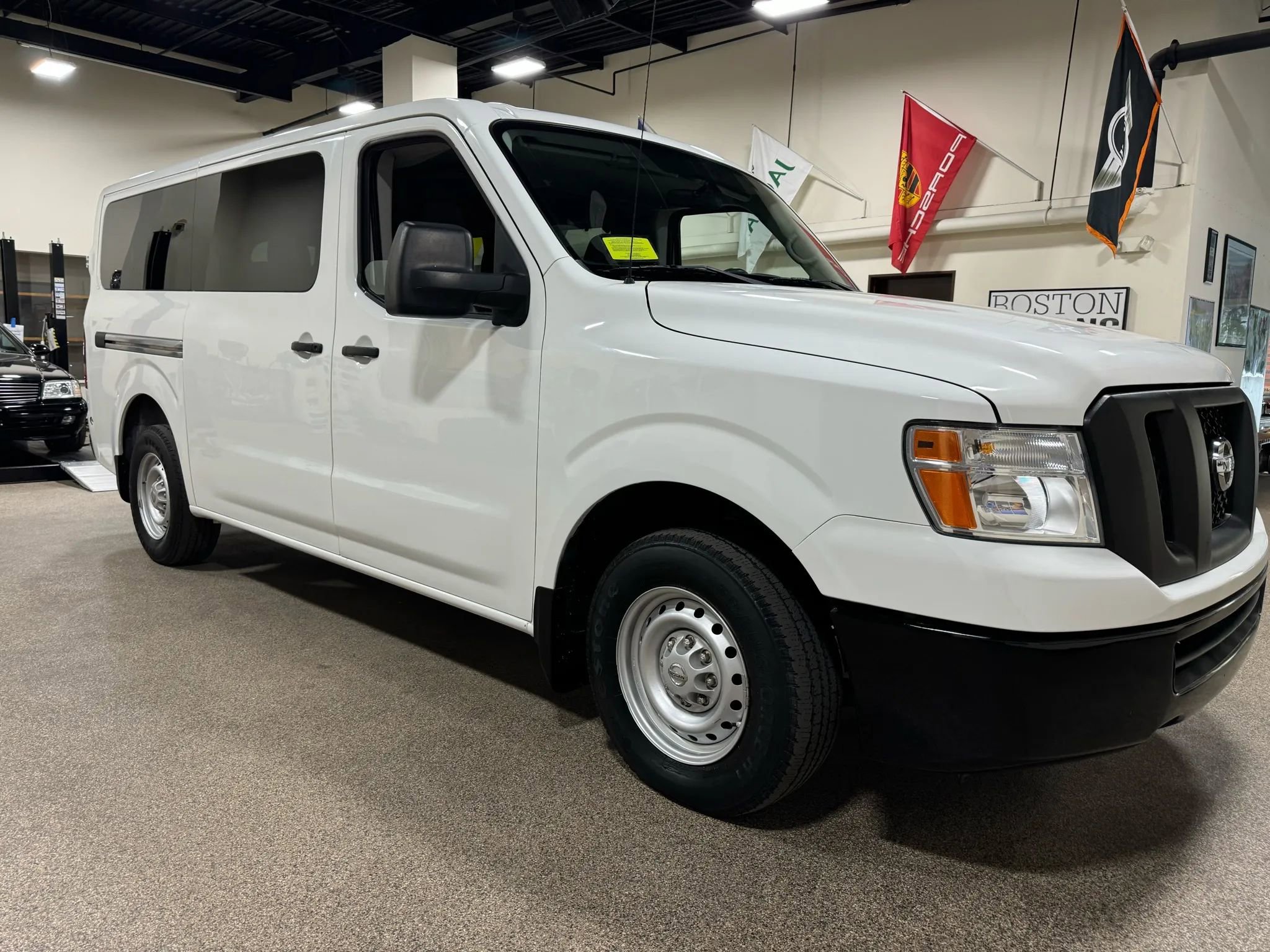 Used 2018 Nissan NV 3500 S image 12