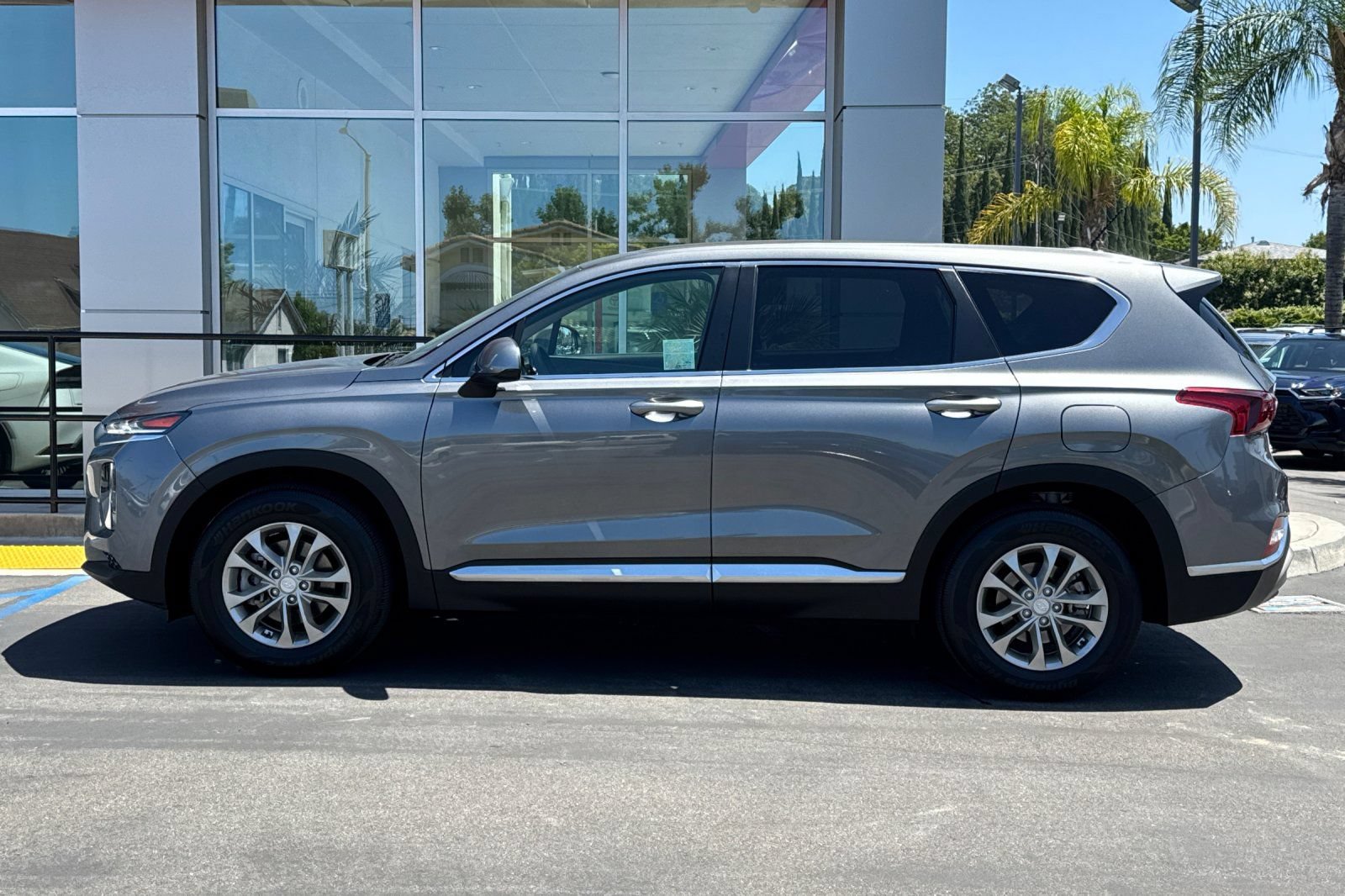 Used 2019 Hyundai Santa Fe SE FWD image 8