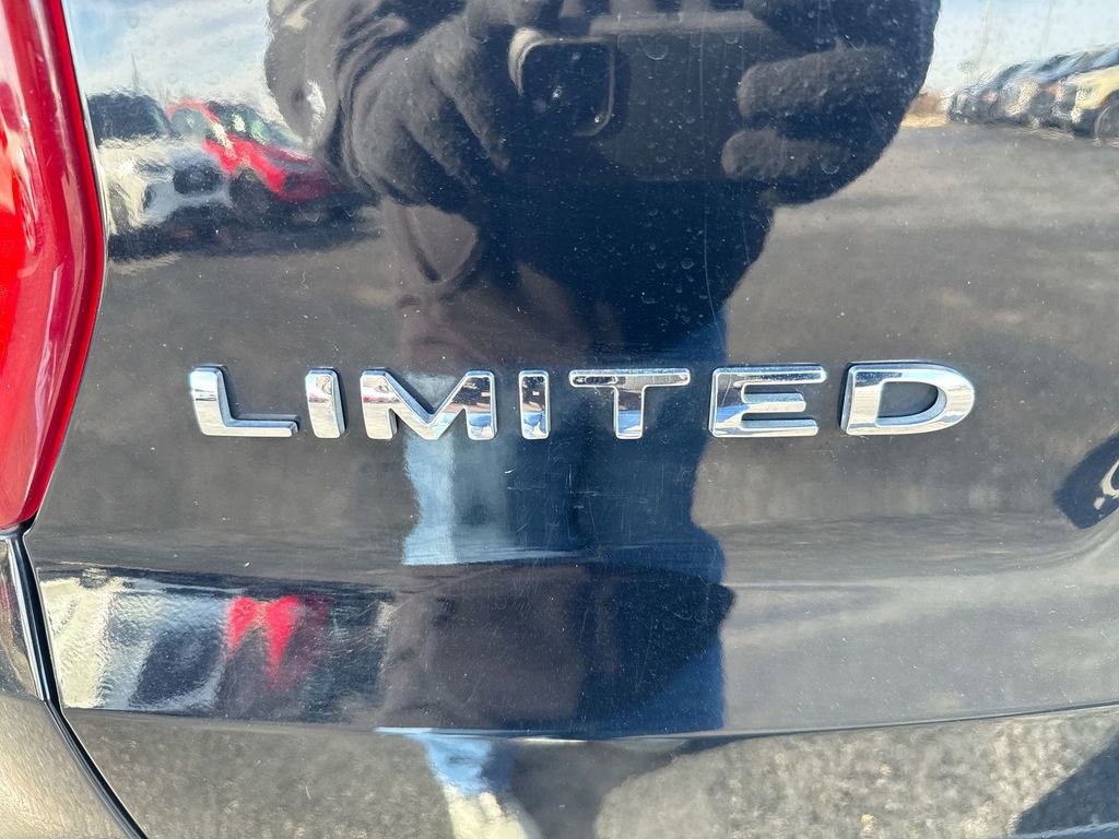 Used 2016 Ford Explorer Limited w/ Equipment Group 301A image 27