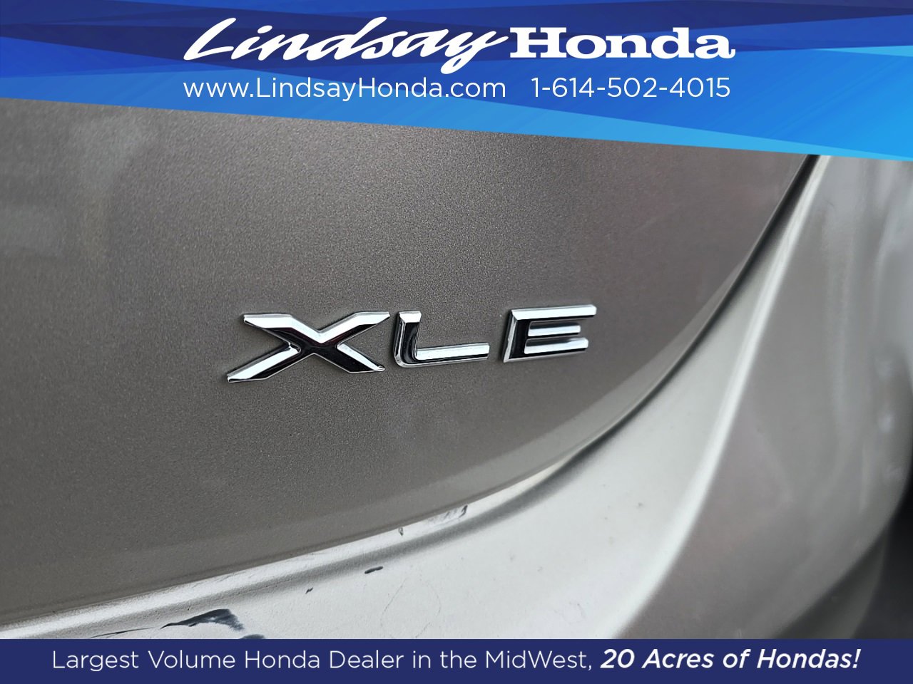 Used 2017 Toyota Avalon XLE image 7