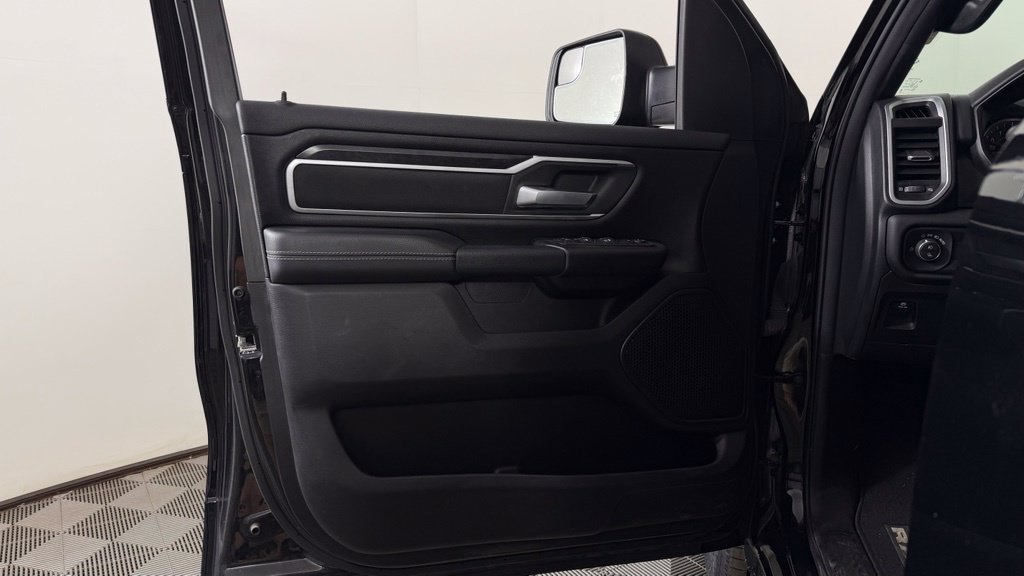 Used 2023 RAM 1500 Big Horn AWD/4WD image 12