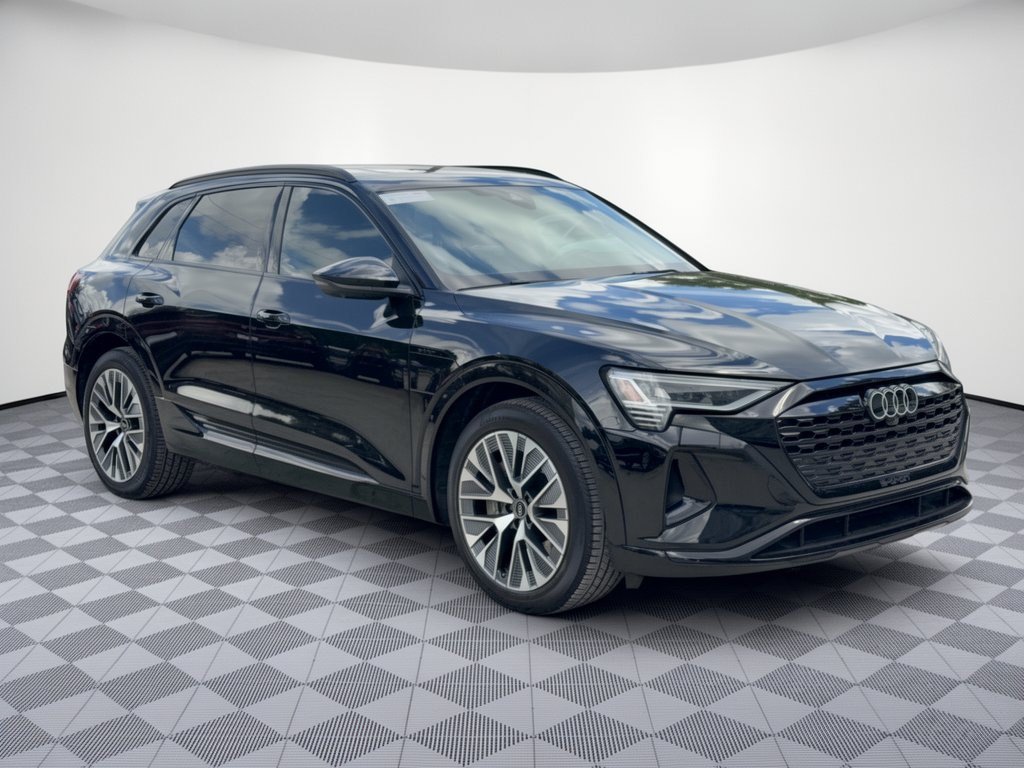 Used 2024 Audi Q8 e-tron Premium Plus w/ Prestige Package AWD/4WD image 7