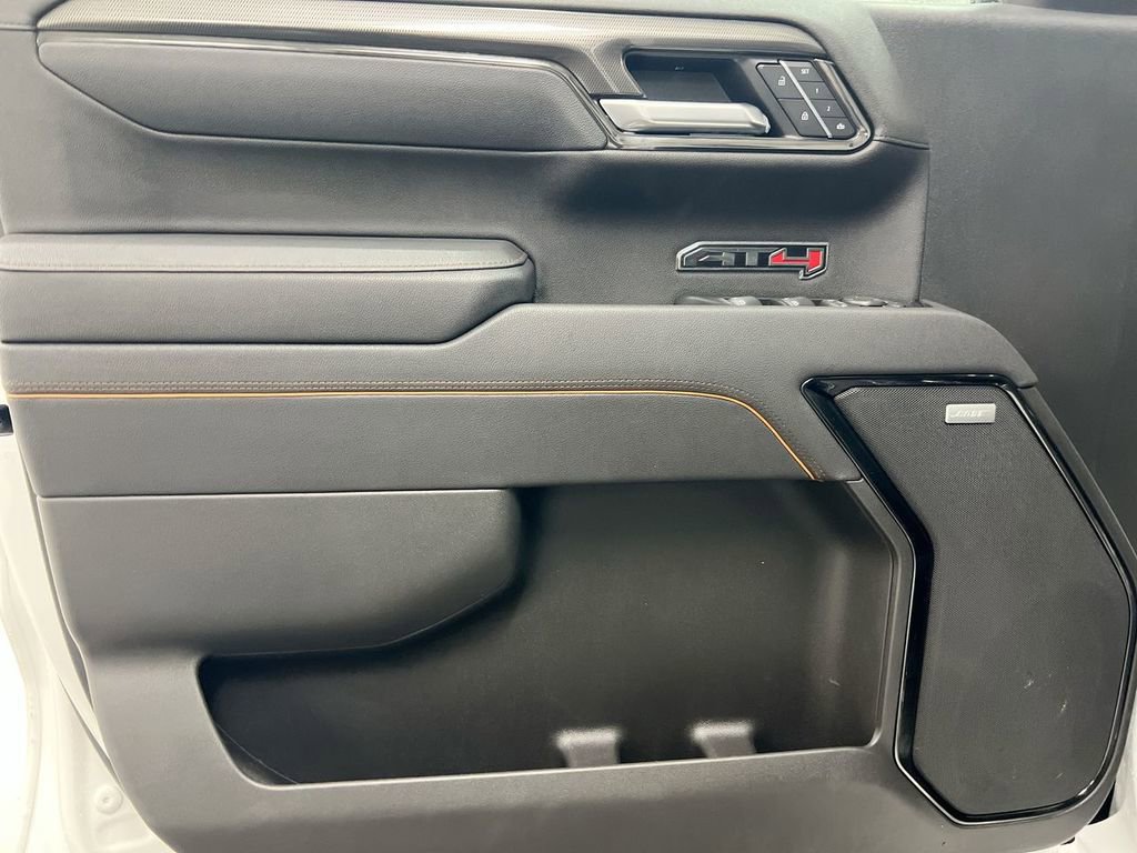 Used 2025 GMC Sierra 1500 AT4 image 22
