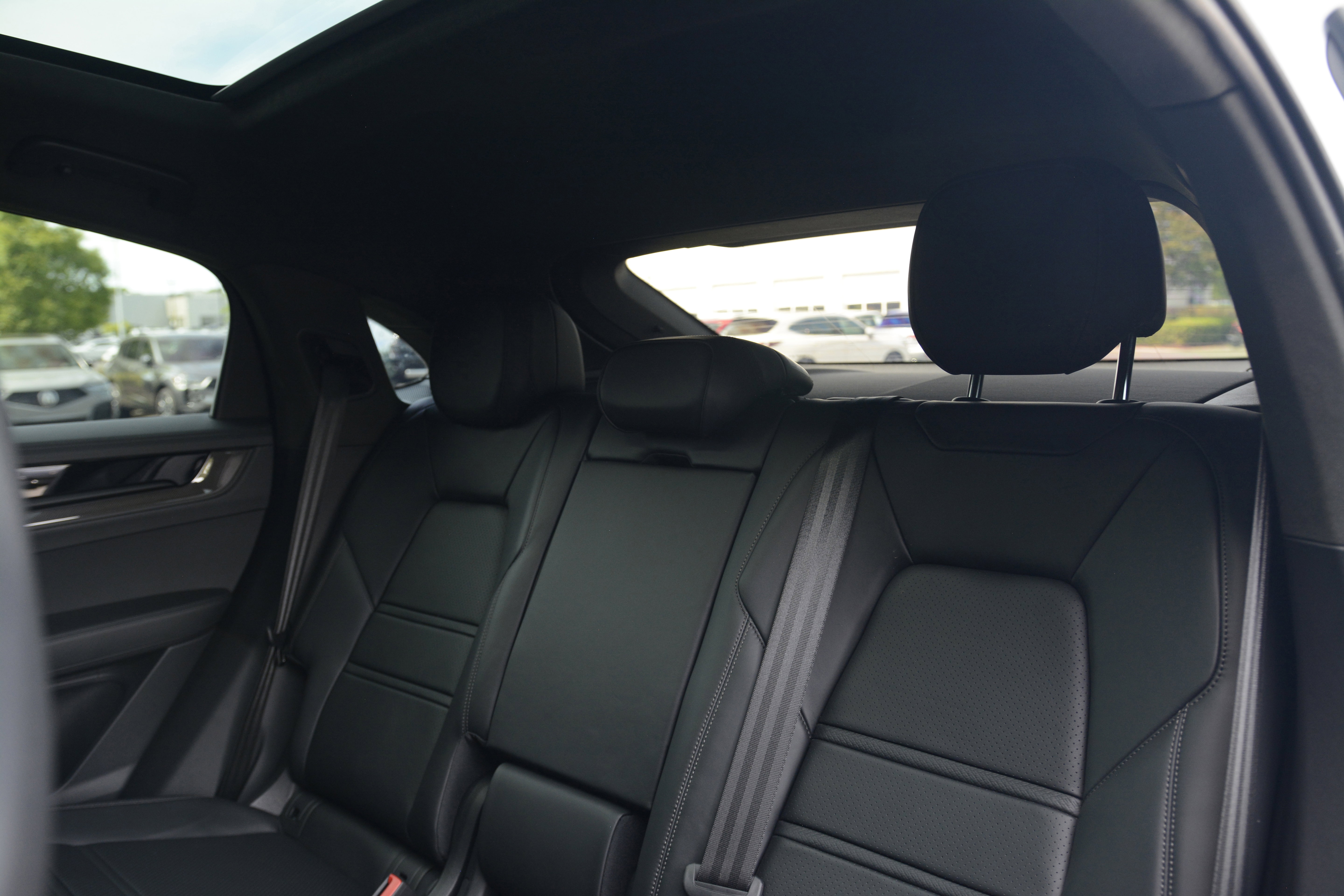 Used 2026 Porsche Cayenne GTS AWD/4WD image 26