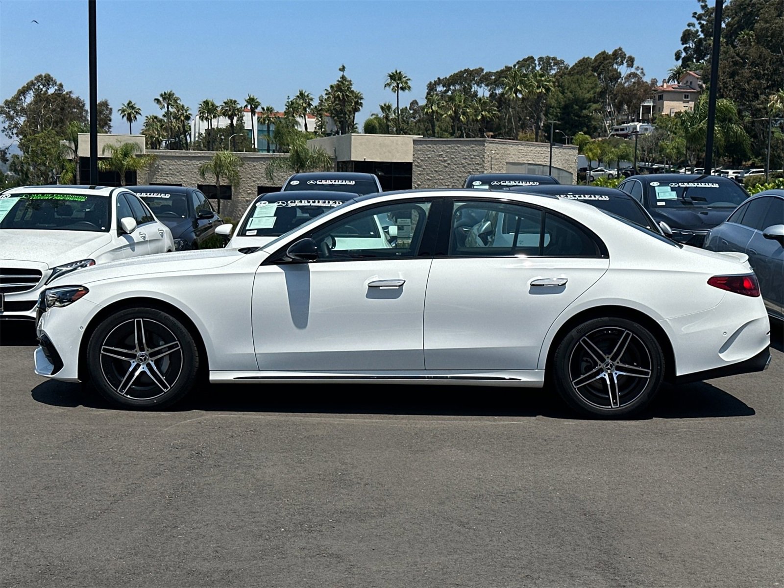 Used 2024 Mercedes-Benz E 350 4MATIC Sedan image 6