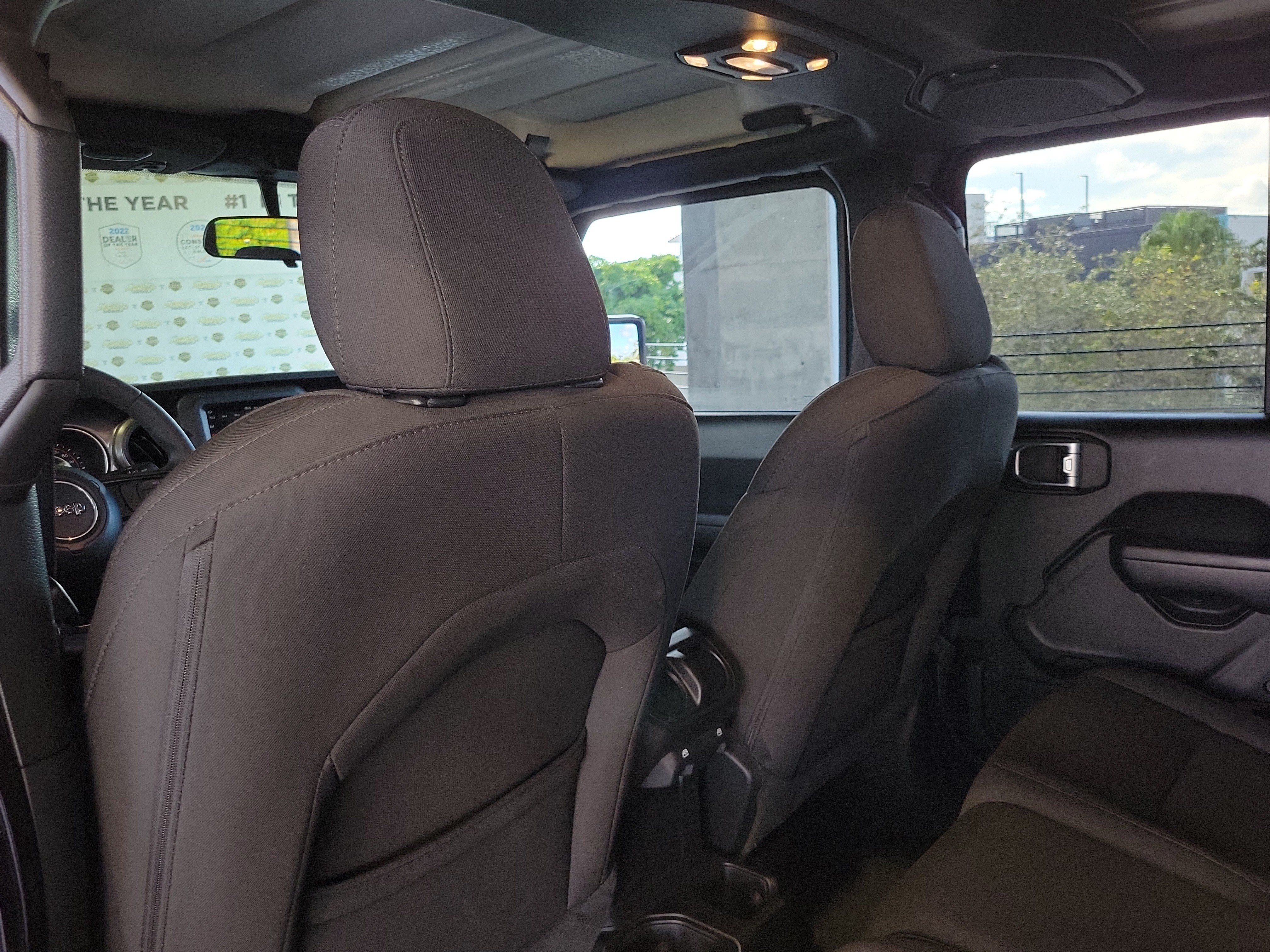 Certified 2023 Jeep Gladiator Sport AWD/4WD image 11