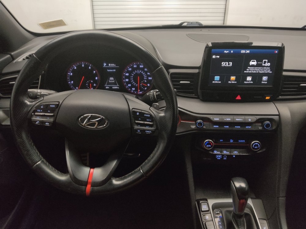 Used 2020 Hyundai Veloster Turbo FWD image 22