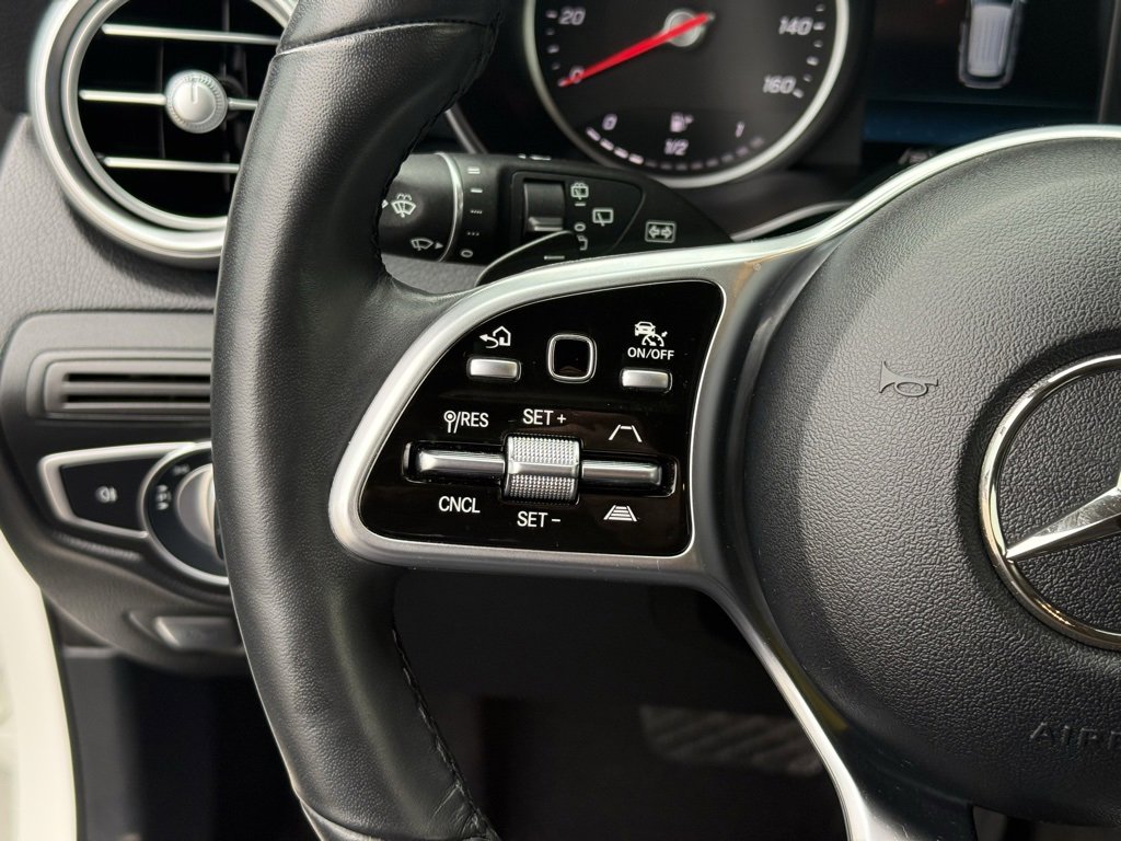 Used 2021 Mercedes-Benz GLC 300 4MATIC image 17