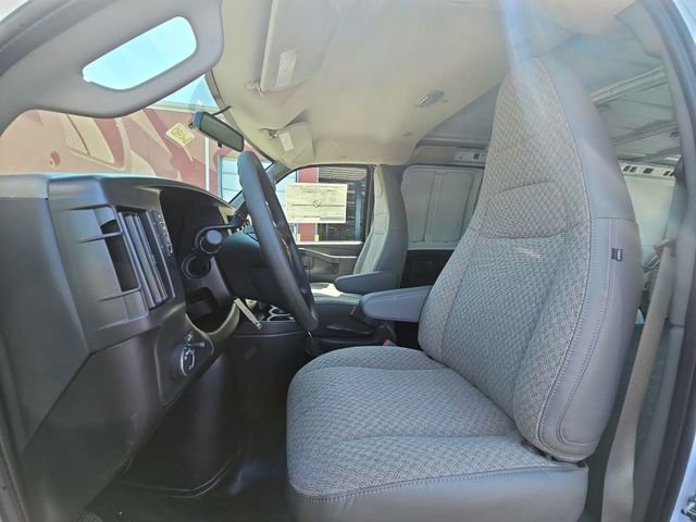 New 2026 Chevrolet Express 2500 w/ Driver Convenience Package RWD image 13