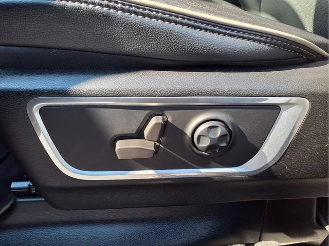 Used 2021 RAM 1500 Laramie AWD/4WD image 19