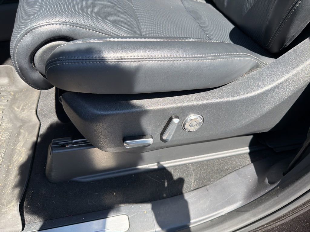 Used 2025 Lincoln Navigator Reserve w/ Jet Appearance Package image 23