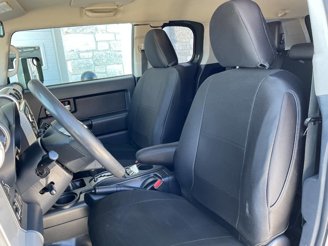 Used 2011 Toyota FJ Cruiser 4WD w/ Convenience Pkg image 15