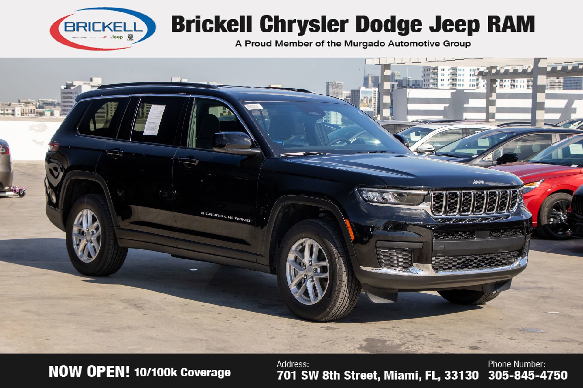 Used 2025 Jeep Grand Cherokee L Laredo image 3