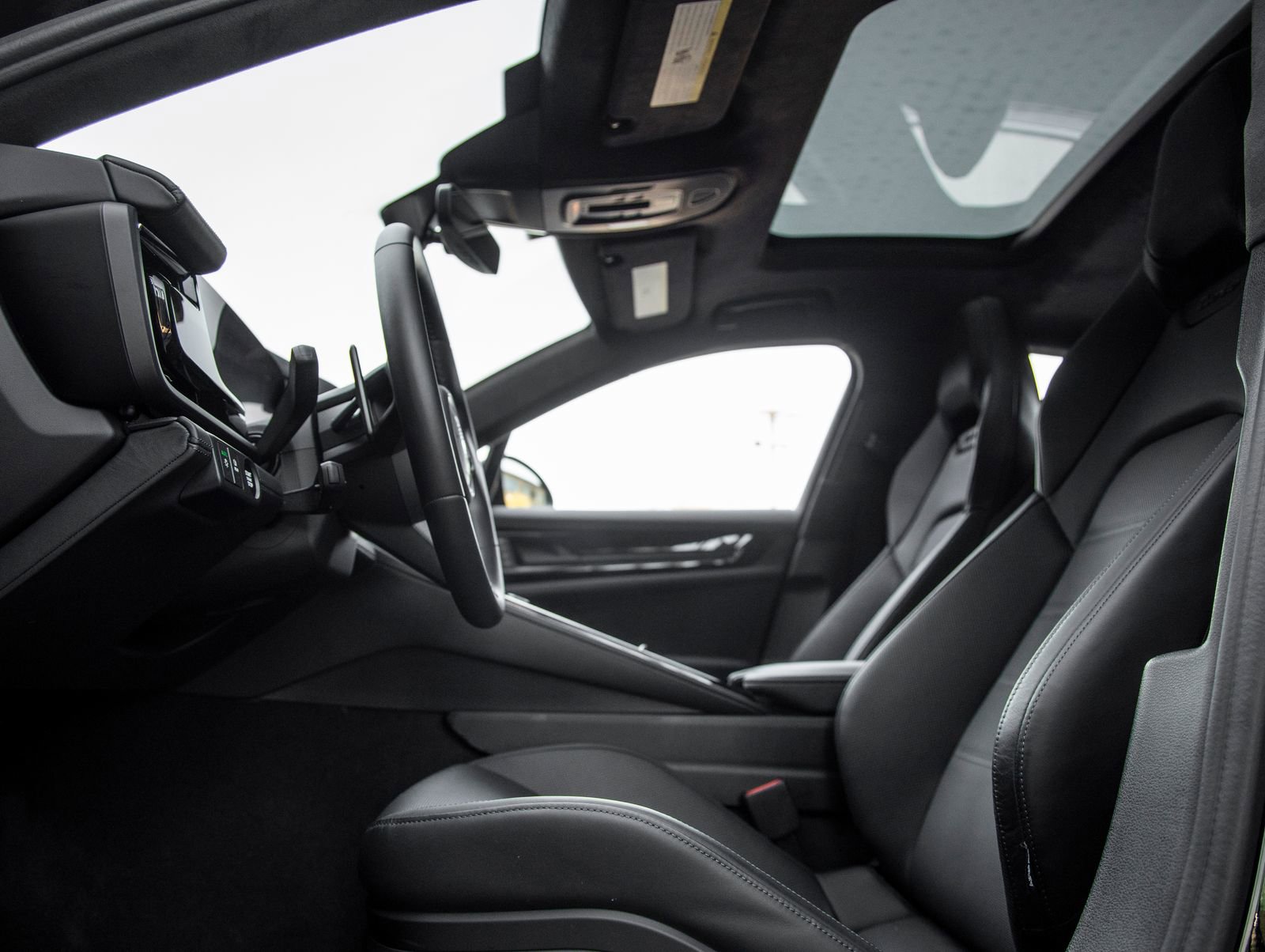 Used 2025 Porsche Panamera Turbo image 23