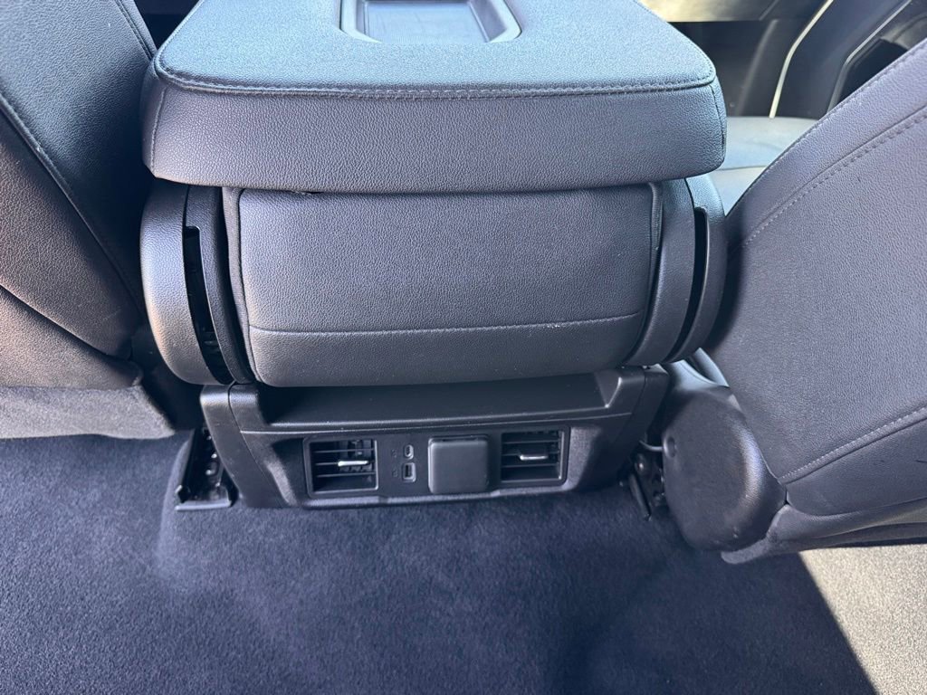 Used 2024 Chevrolet Silverado 2500 LTZ image 29