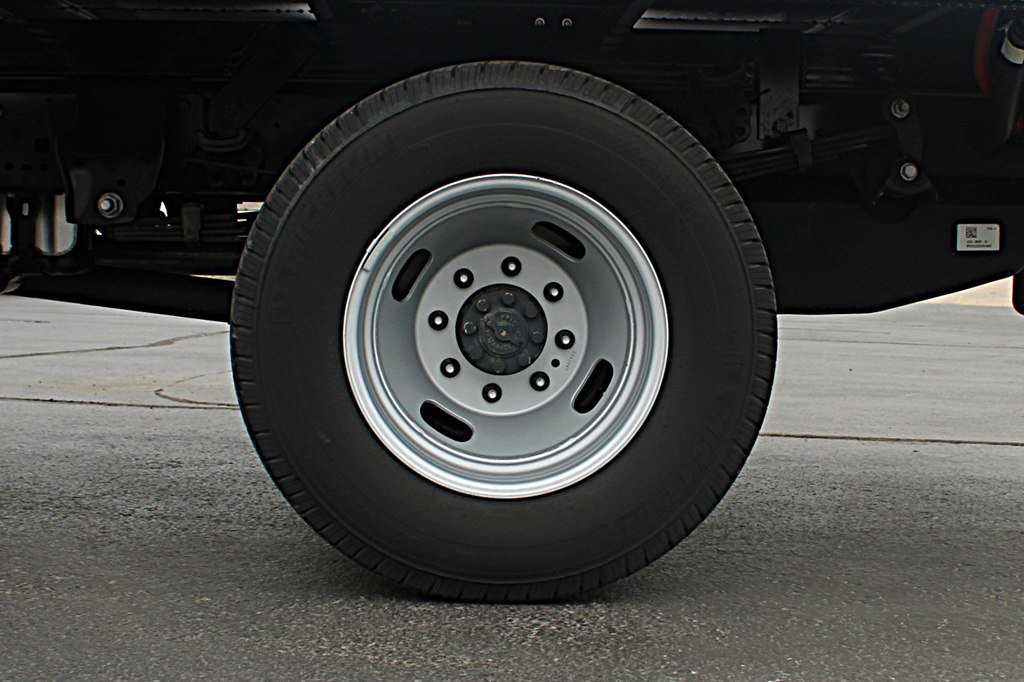 Used 2024 Ford F350 XLT AWD/4WD image 25