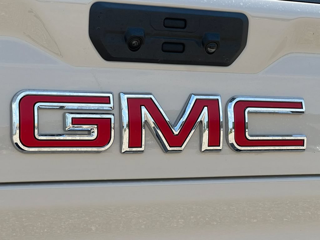 New 2026 GMC Sierra 2500 AT4 w/ AT4 Premium Plus Package AWD/4WD image 55