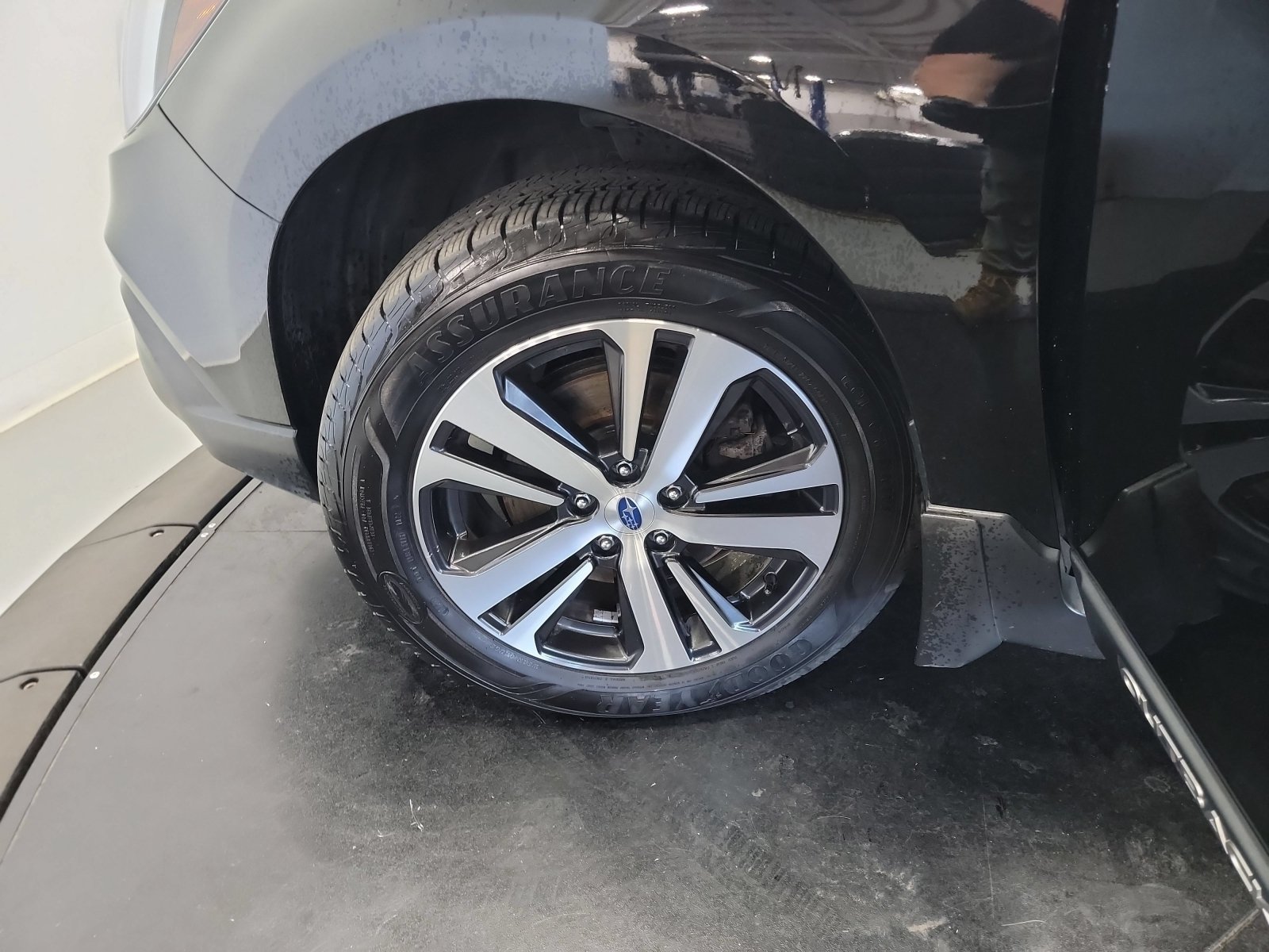 Used 2018 Subaru Outback 3.6R Limited AWD/4WD image 30