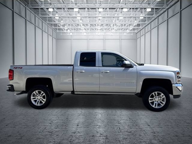 Used 2018 Chevrolet Silverado 1500 LT w/ All Star Edition AWD/4WD image 6