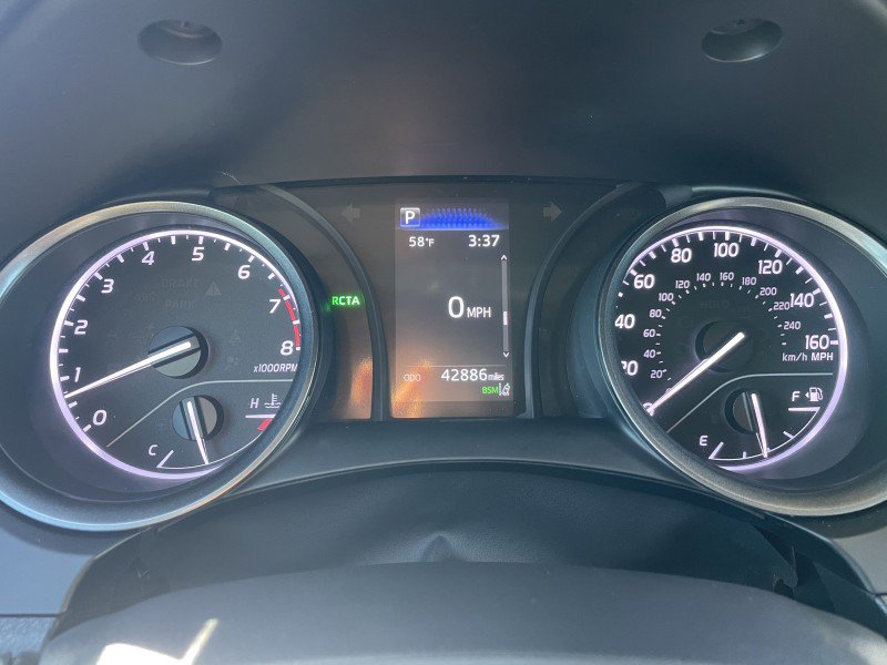 Used 2022 Toyota Camry SE w/ Convenience Package FWD image 15