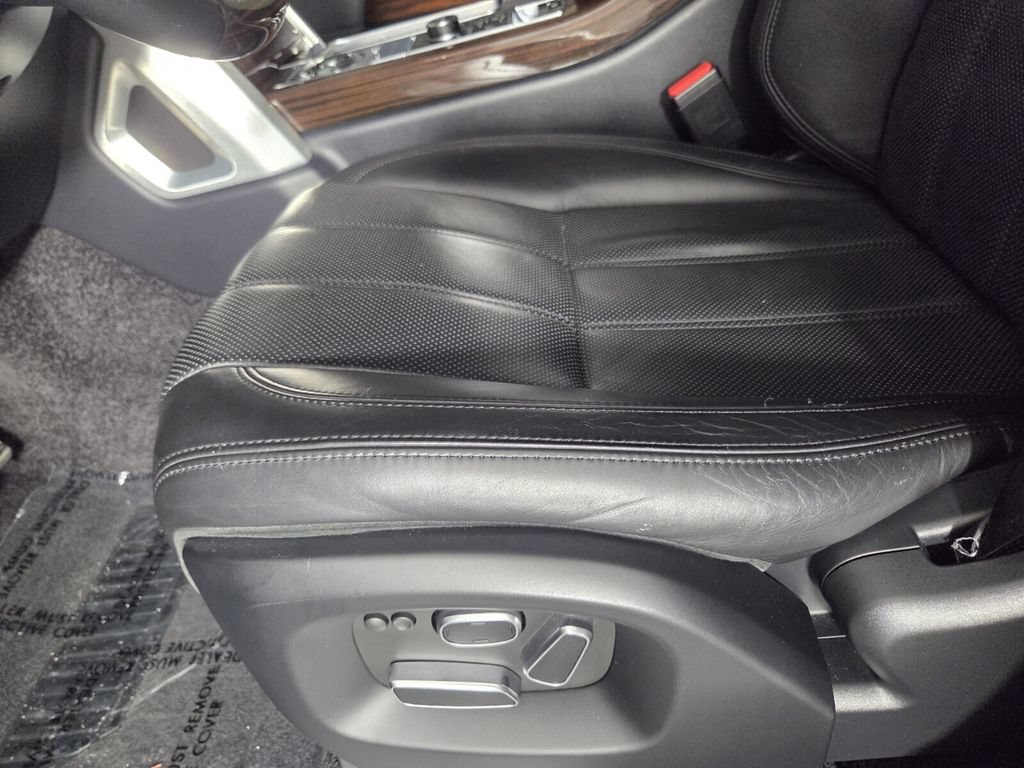 Used 2015 Land Rover Range Rover Supercharged AWD/4WD image 10