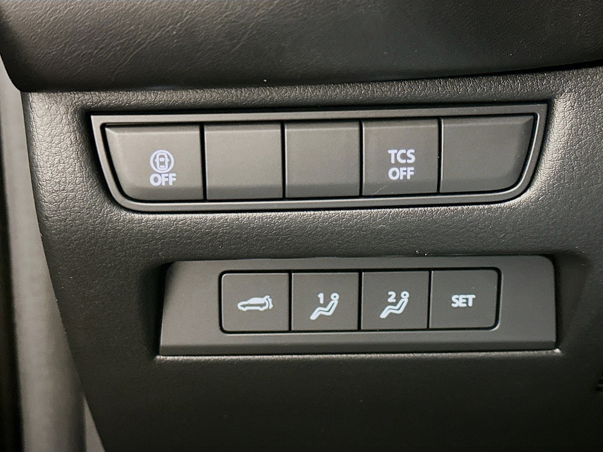 Used 2025 MAZDA CX-50 AWD 2.5 S w/ Premium Plus Pkg image 17