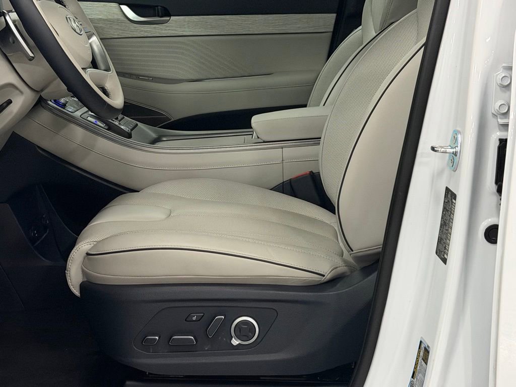 Used 2025 Hyundai Palisade Calligraphy AWD/4WD image 12