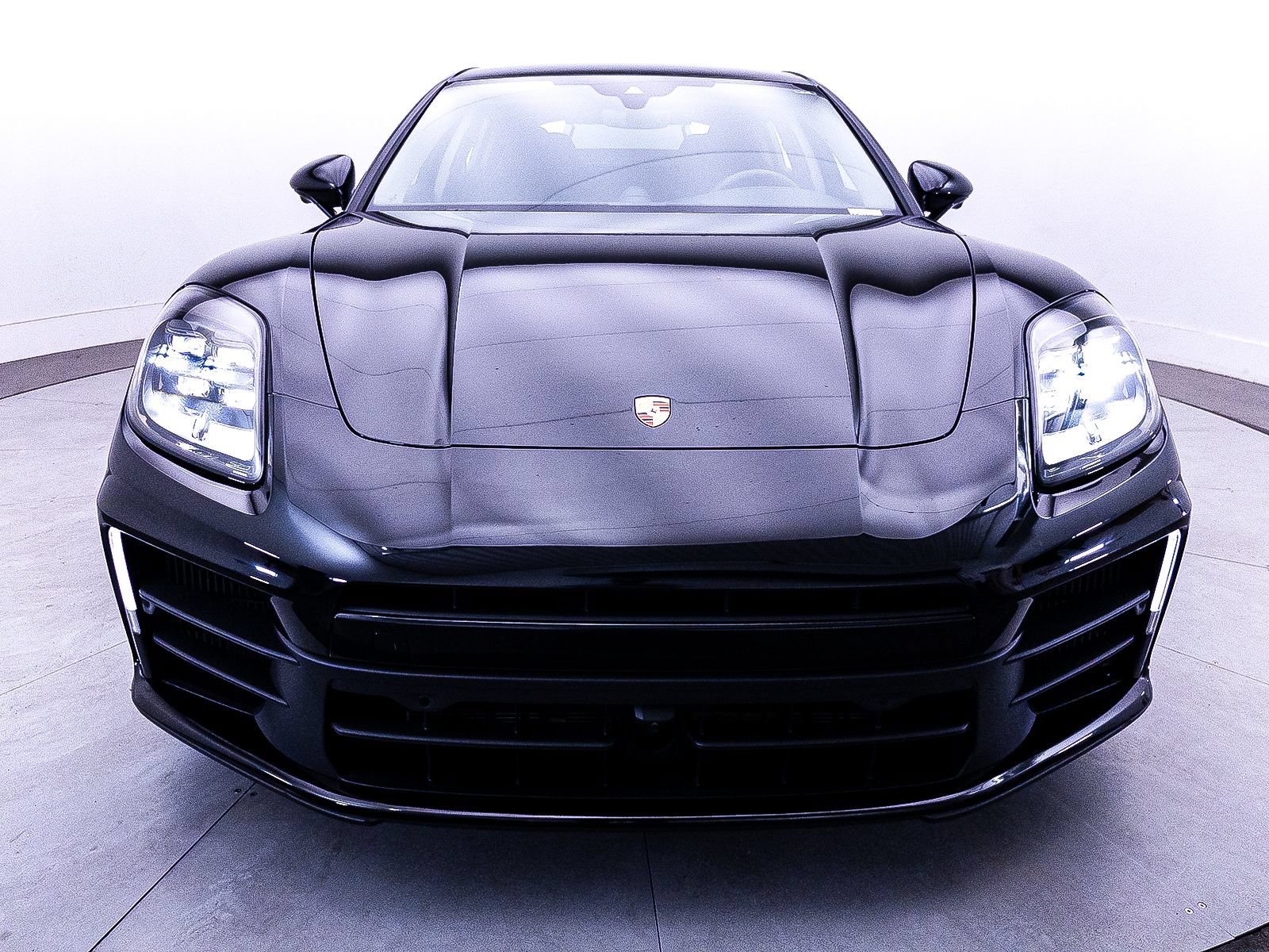 Used 2024 Porsche Panamera 4 w/ Premium Package AWD/4WD image 14