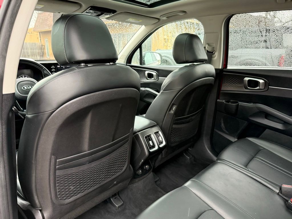 Used 2021 Kia Sorento S w/ Panoramic Sunroof Package FWD image 14