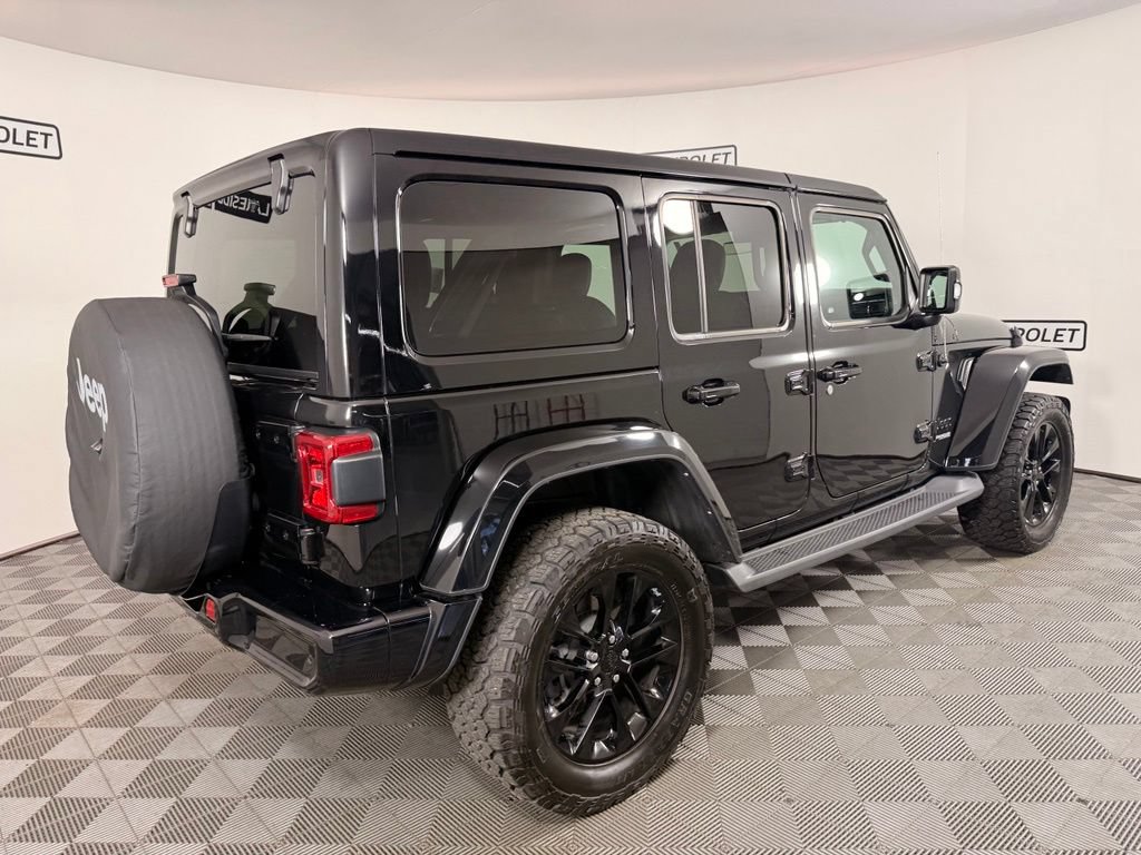 Used 2022 Jeep Wrangler Unlimited Sahara AWD/4WD image 6