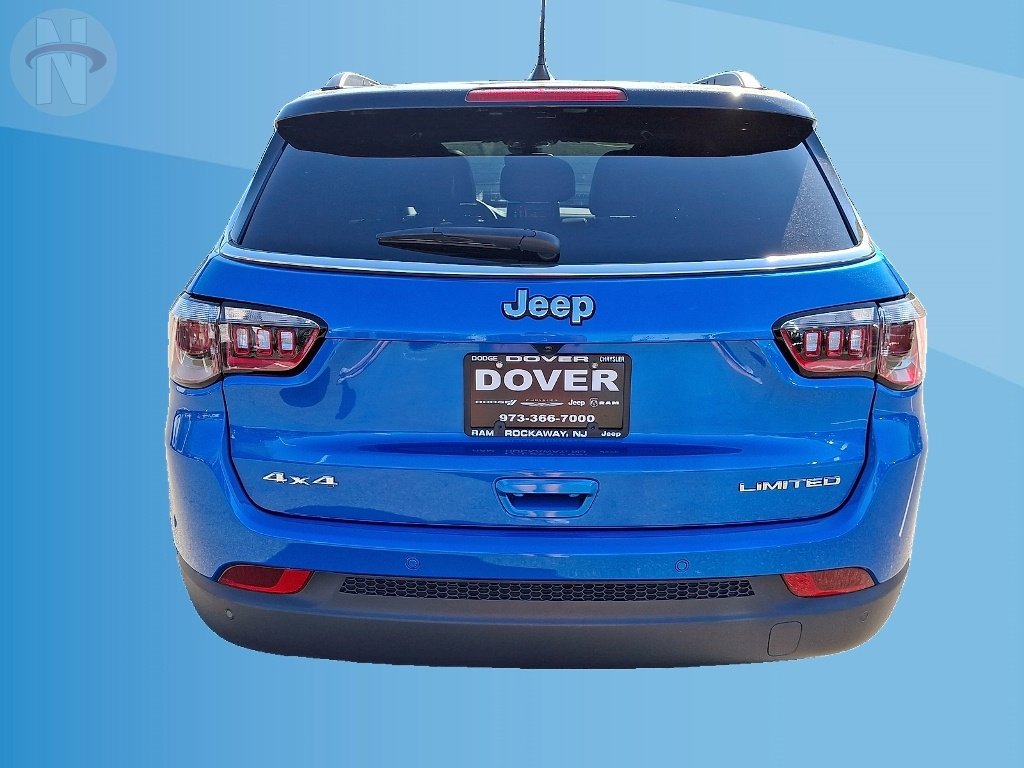 Used 2025 Jeep Compass Limited w/ Sun & Sound Group AWD/4WD image 15