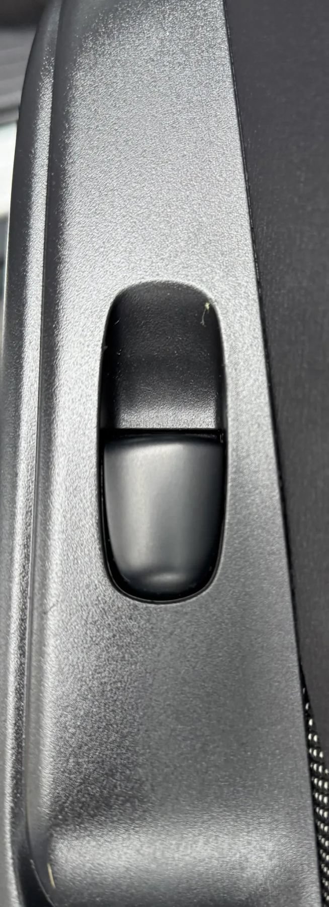 Used 2020 Nissan Kicks SV FWD image 27