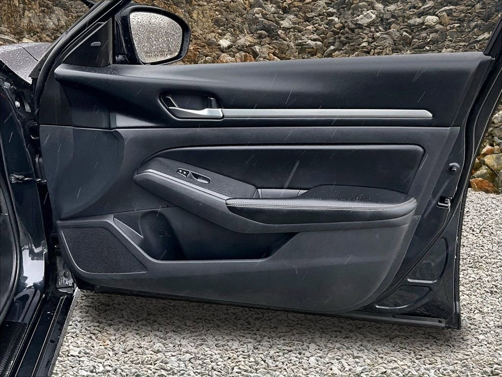 Used 2022 Nissan Altima 2.5 SV image 19