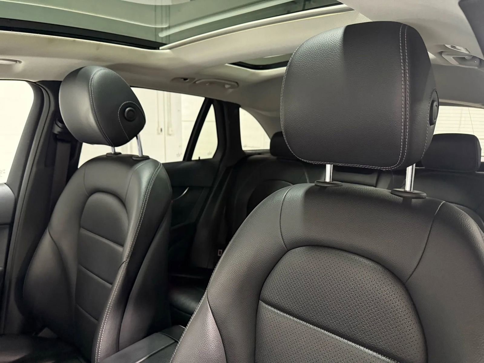 Used 2021 Mercedes-Benz GLC 300 GLC 300 4MATIC Sport Utility 4 image 16