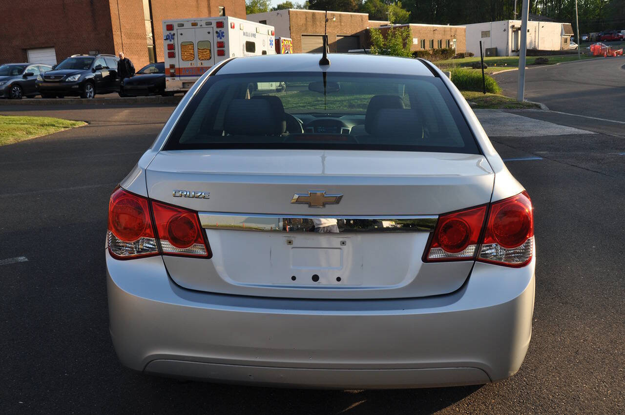 Used 2012 Chevrolet Cruze LS w/ Connectivity Package FWD image 11