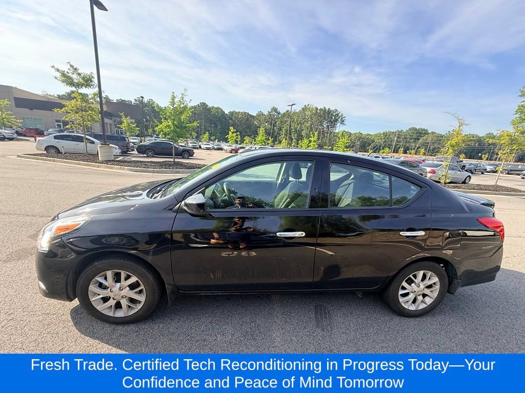 Used 2018 Nissan Versa SV w/ SV Special Edition Package FWD image 2