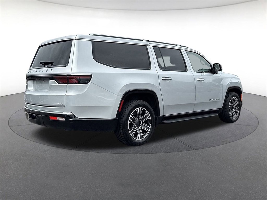 Used 2023 Jeep Wagoneer L Series II image 31