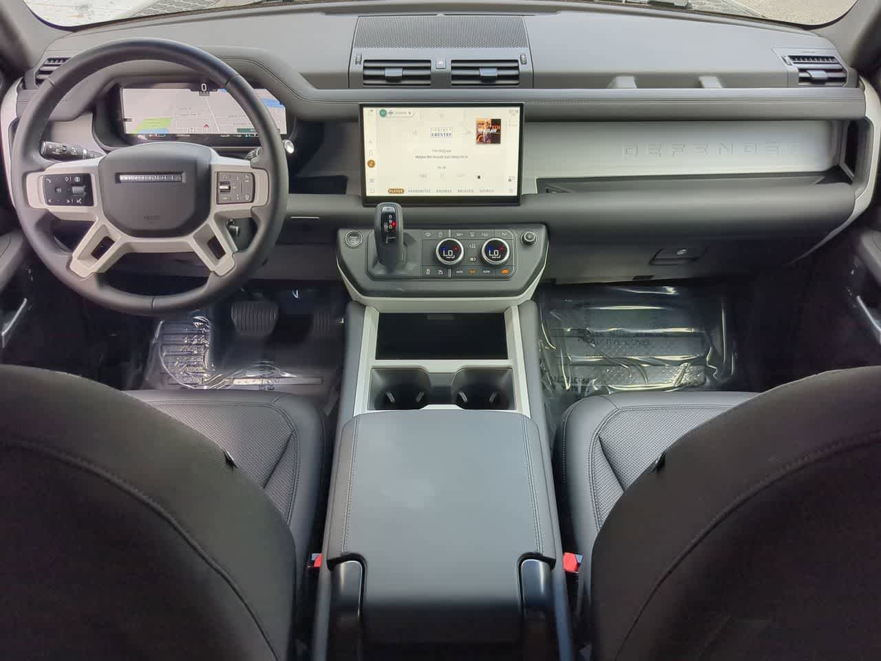 Used 2025 Land Rover Defender 110 S AWD/4WD image 15